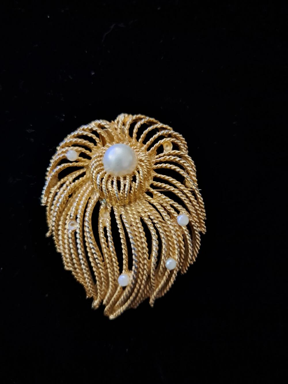 Vintage Large Gold Pearl Brooch a la Caroline Statement Waterfall Scarf Pin